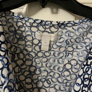 Women’s sleeveless dress top.